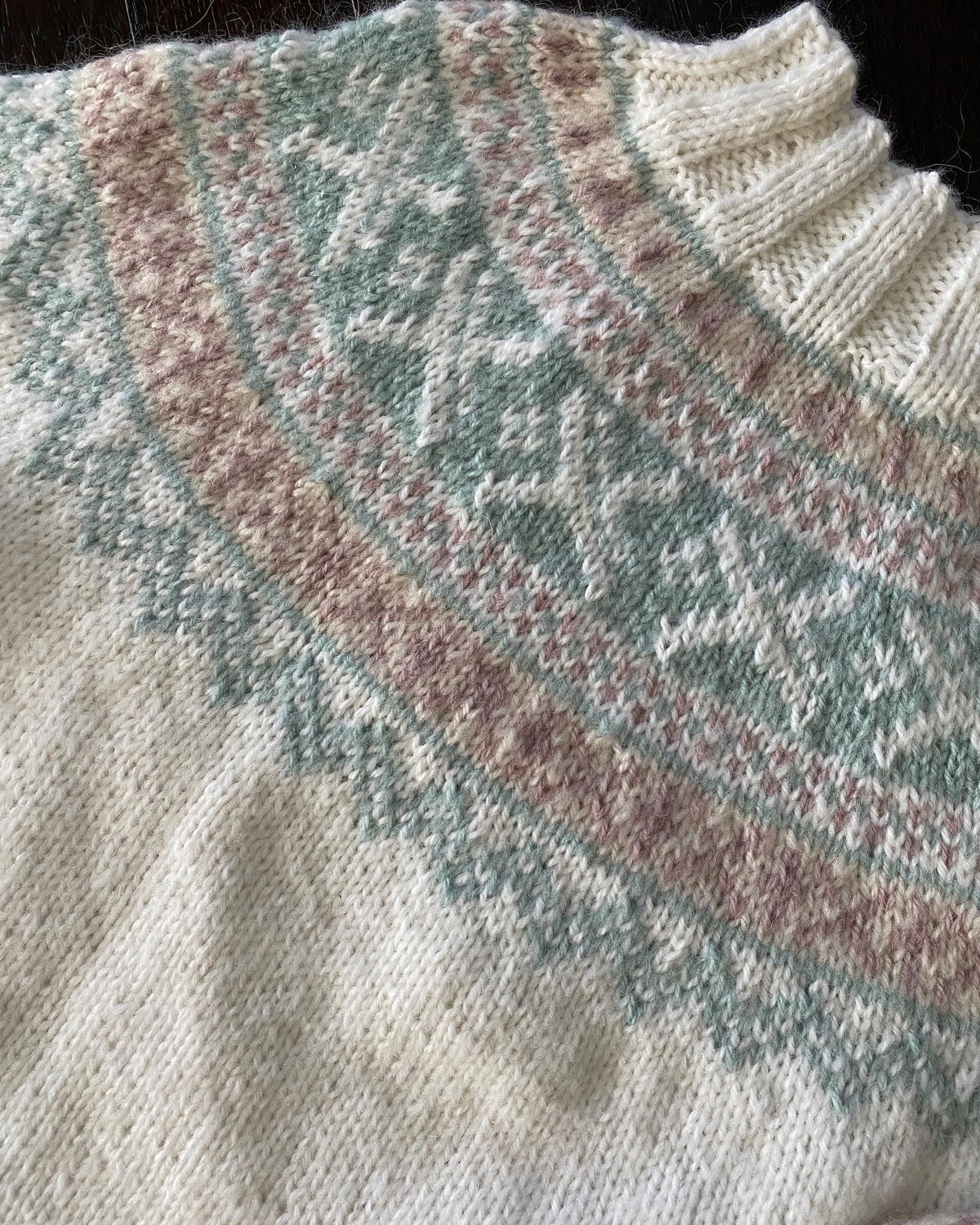Nordic Relaxed-fit Hand-knit Pullover Sweater