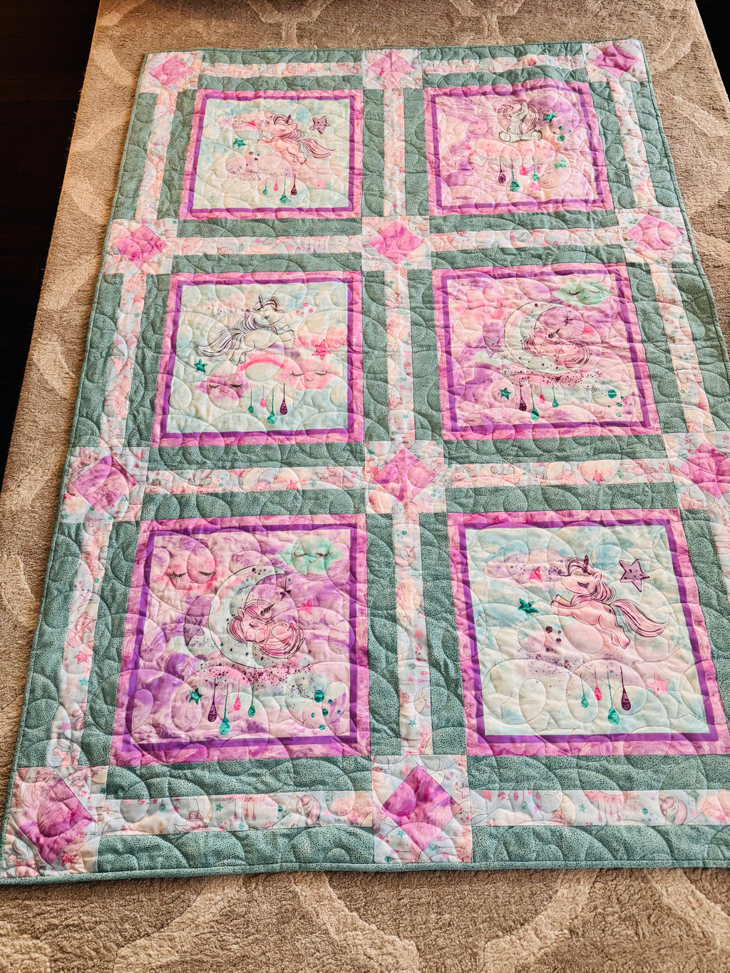Sweet Unicorn Cozy Quilt