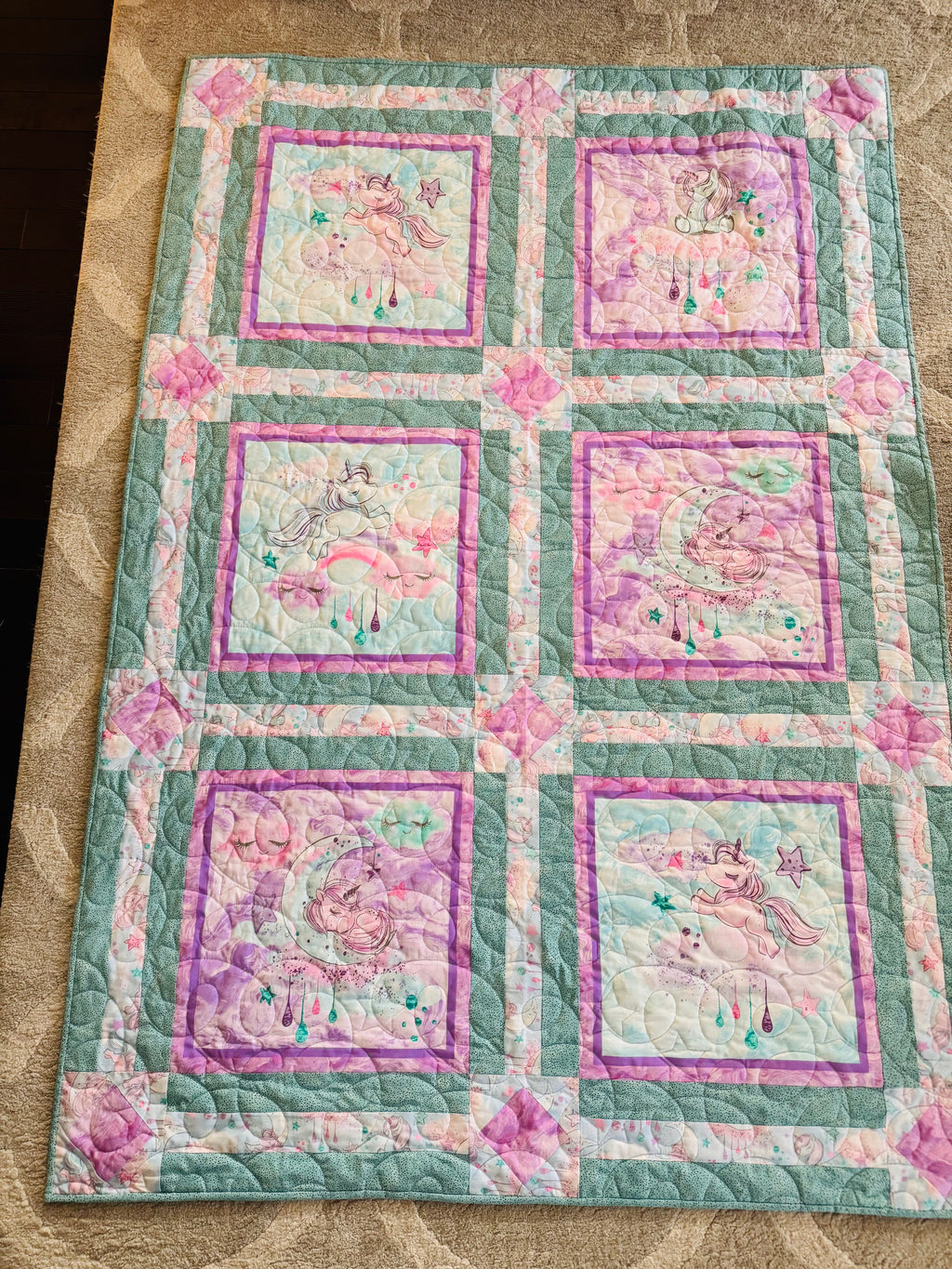 Sweet Unicorn Cozy Quilt