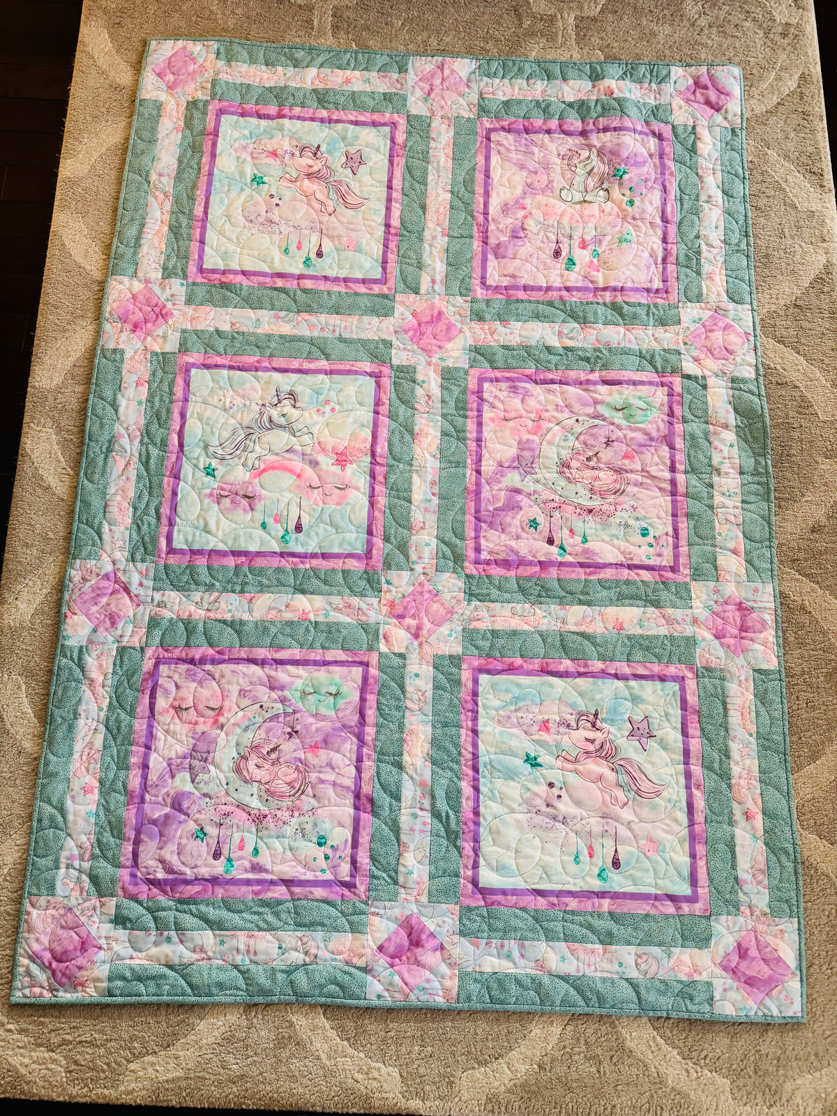 Sweet Unicorn Cozy Quilt